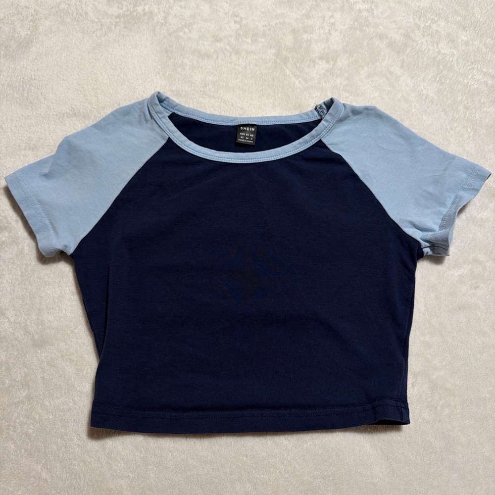 SHEIN Two-Tone Navy and Light Blue Crop Top